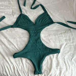 OG medium mikoh one piece